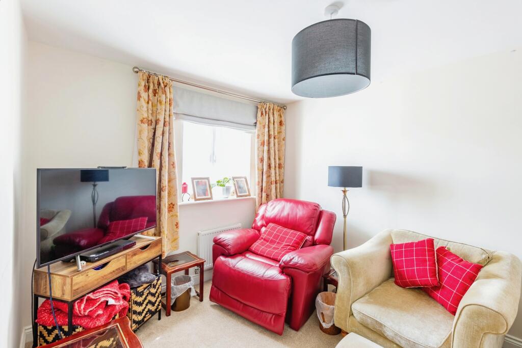 Living Room/Bedroom
