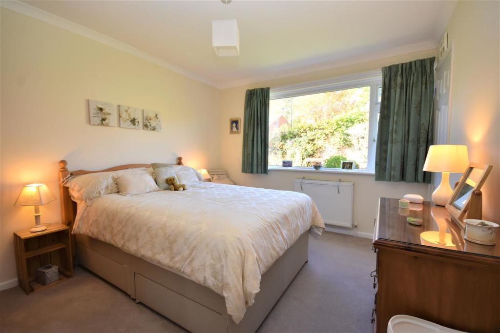 Guest Bedroom.JPG