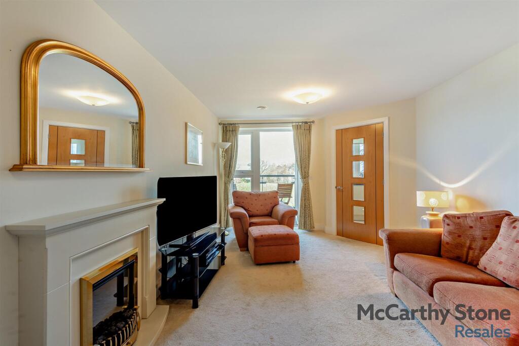 8637434-interior22-800.jpg