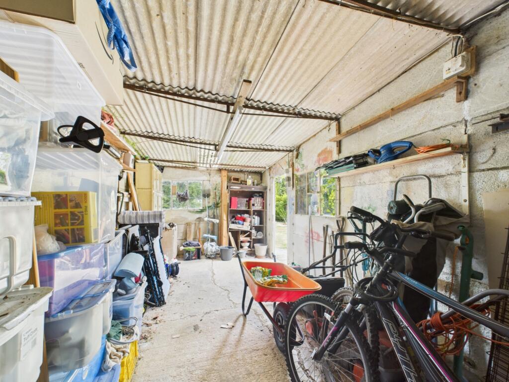 CAM01740G0-PR0434-STILL023