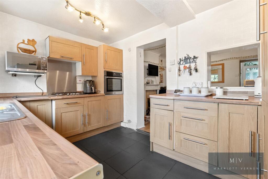 Old Palace Road 10 MV-7.jpg