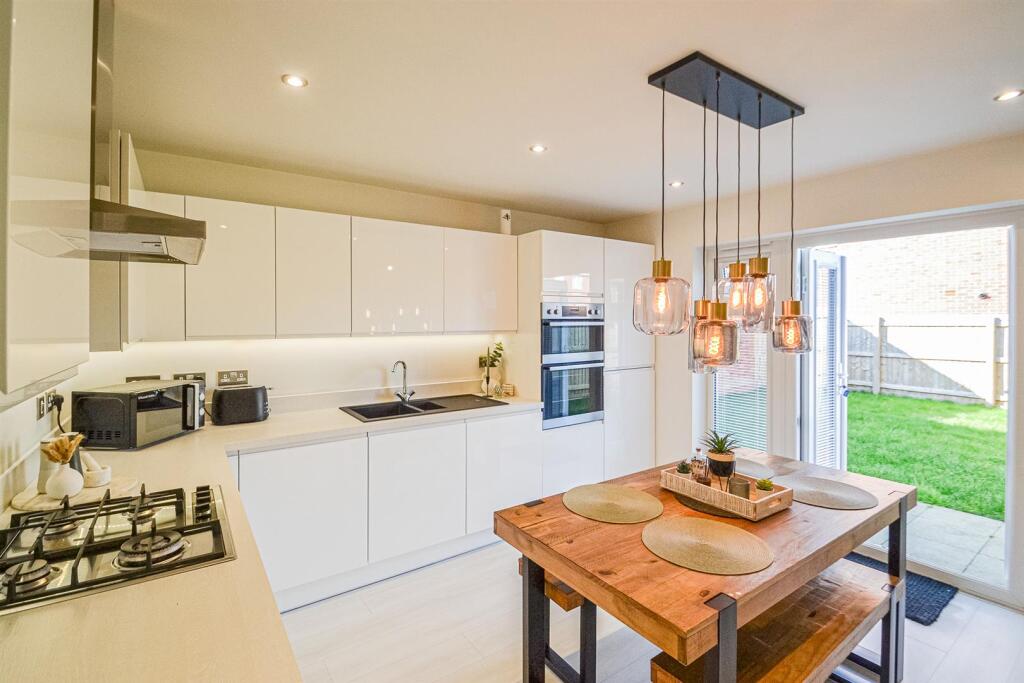Dining Kitchen