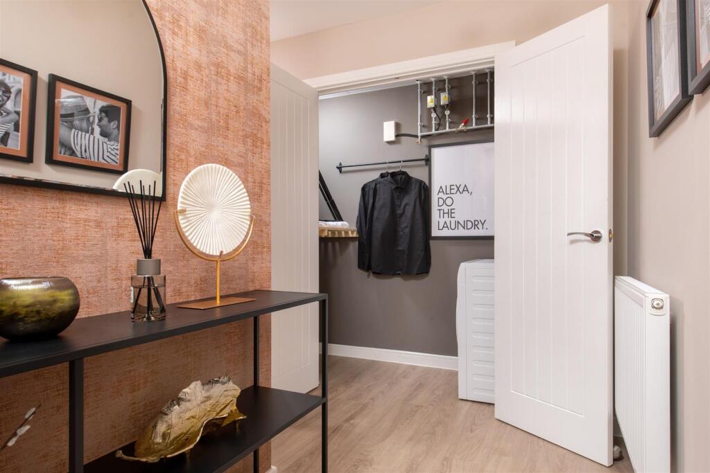 022 Bellway_SkyPlaza_Farnborough_Rooms.jpg