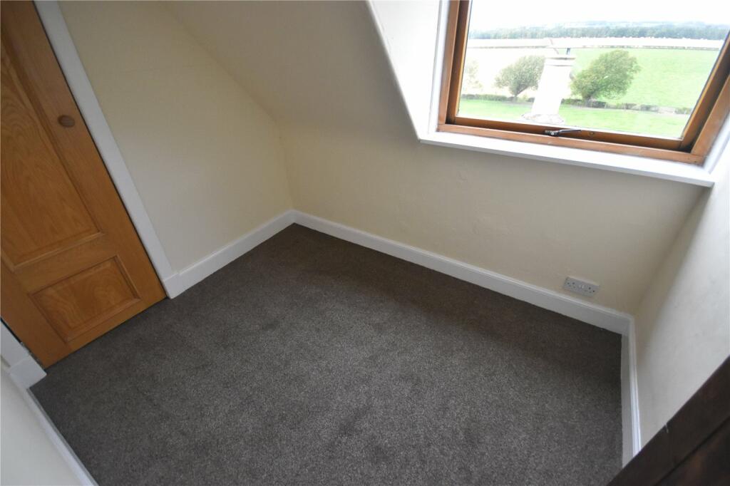 Box Bedroom