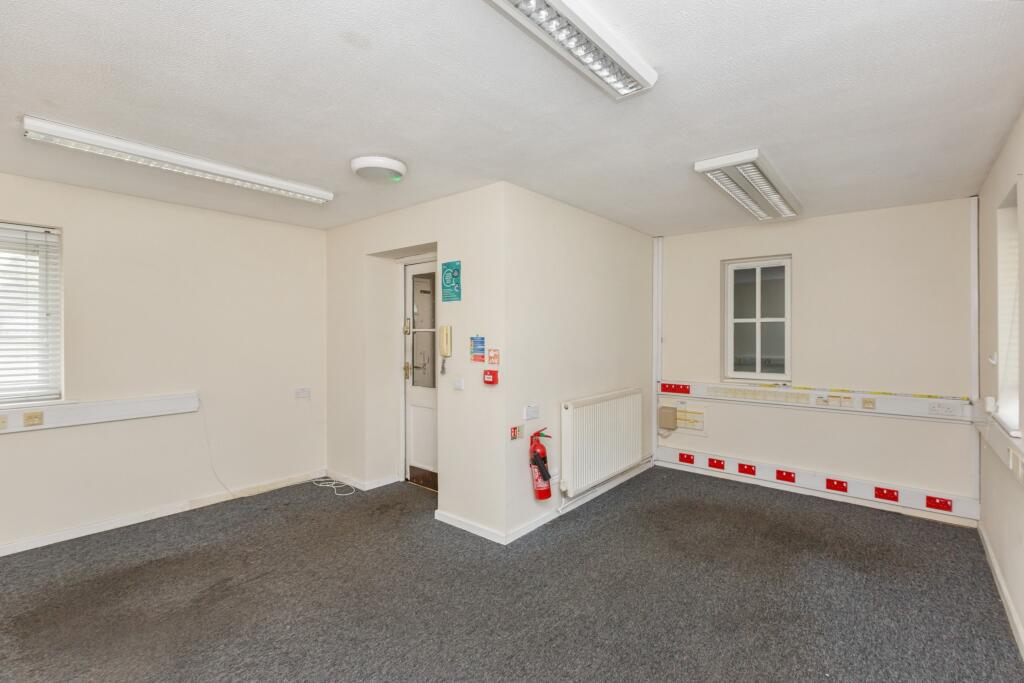 4 Woodhouse Court, Stantonbury, Milton Keynes MK14 6GB