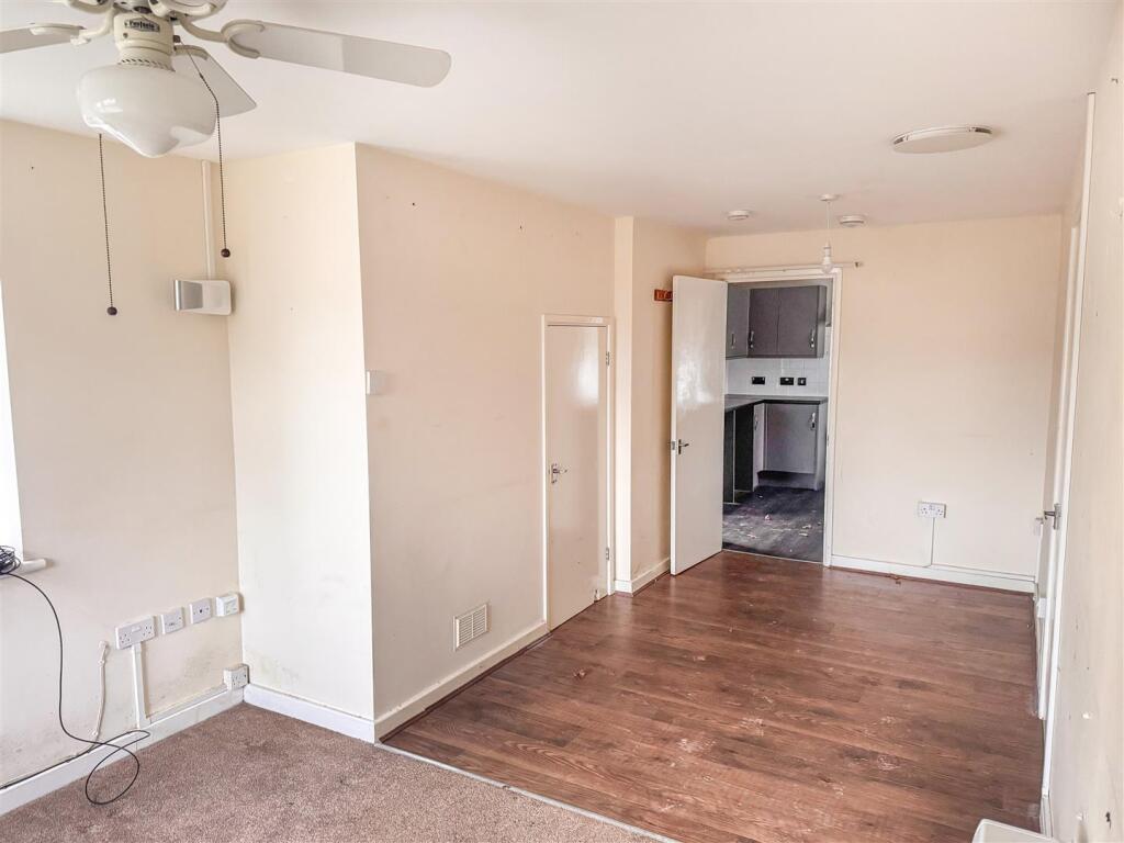 5 Queens Hayes, Willey Lane Sticklepath, Okehampto