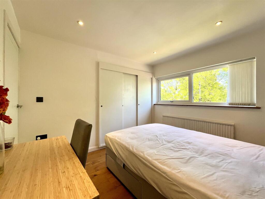 Bedroom 1 Aspect 2
