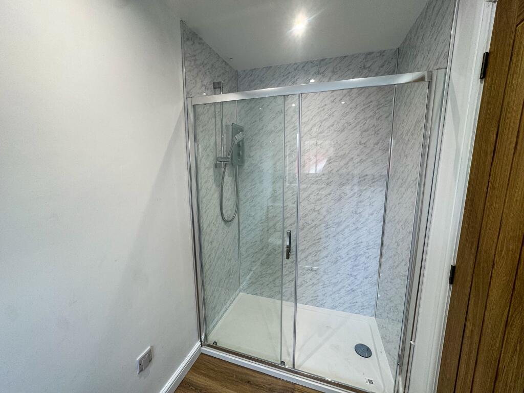 Shower Room 2