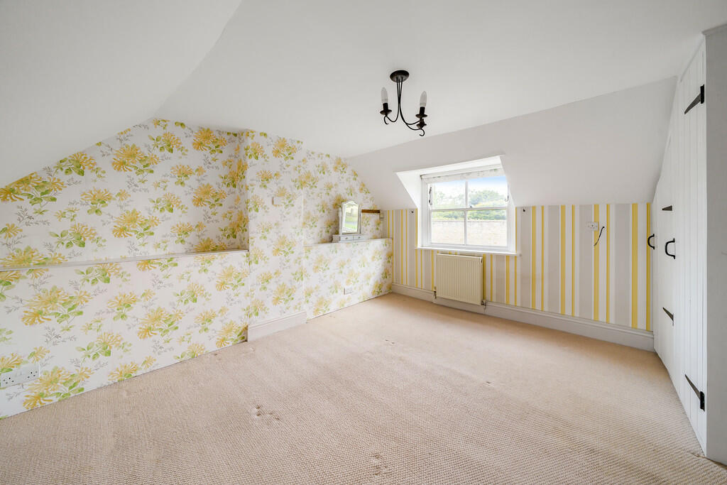 Main Bedroom (vie...