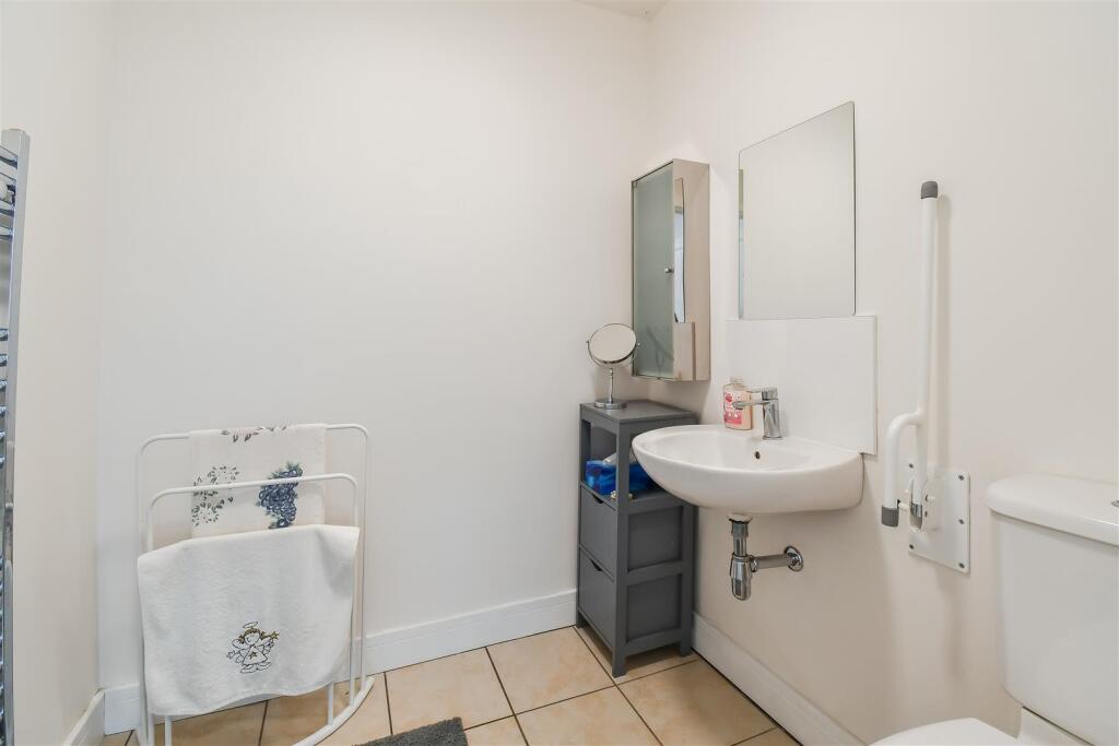 W.C Cloakroom