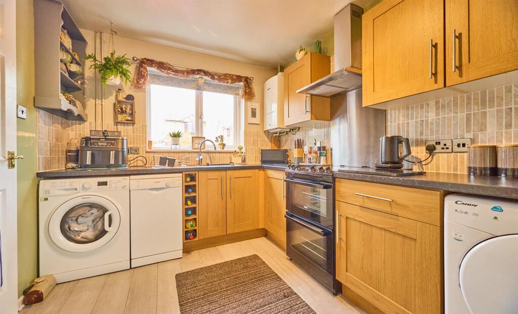 Crosskirk Road, HK 1.jpg