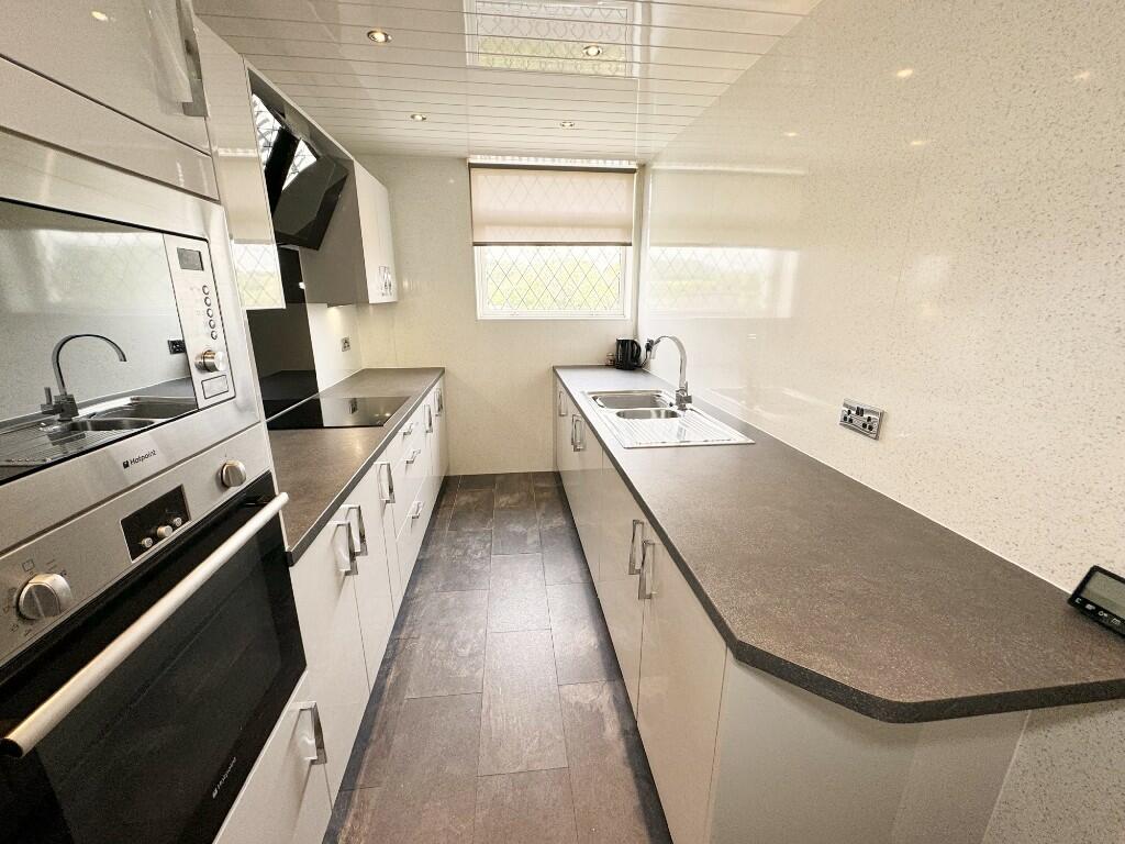 Kitchen 3