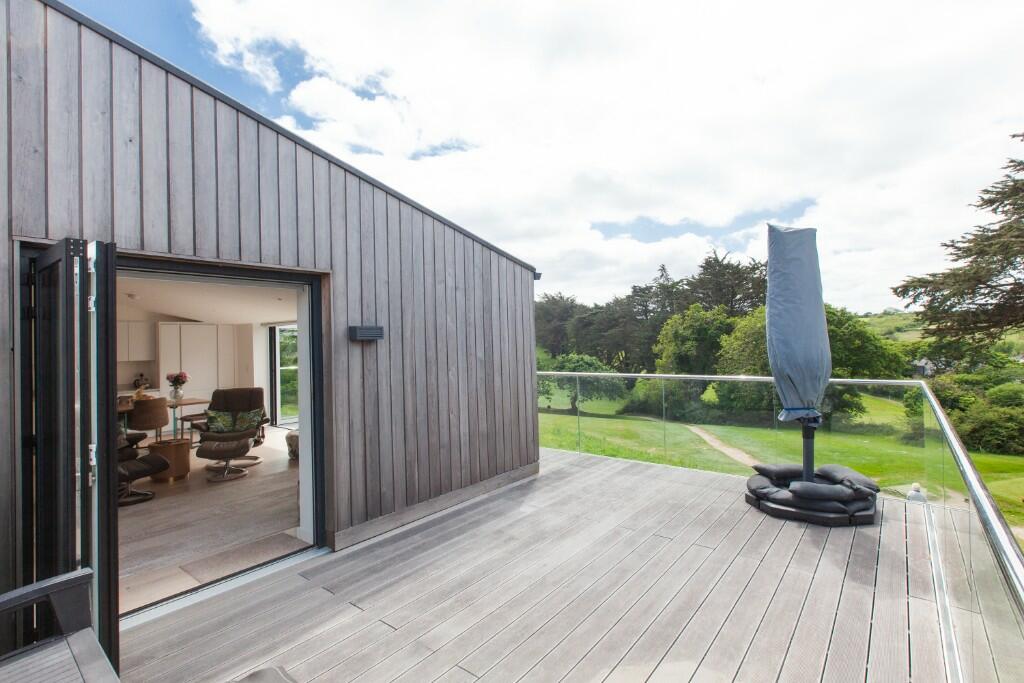 Wrap-Around Balcony