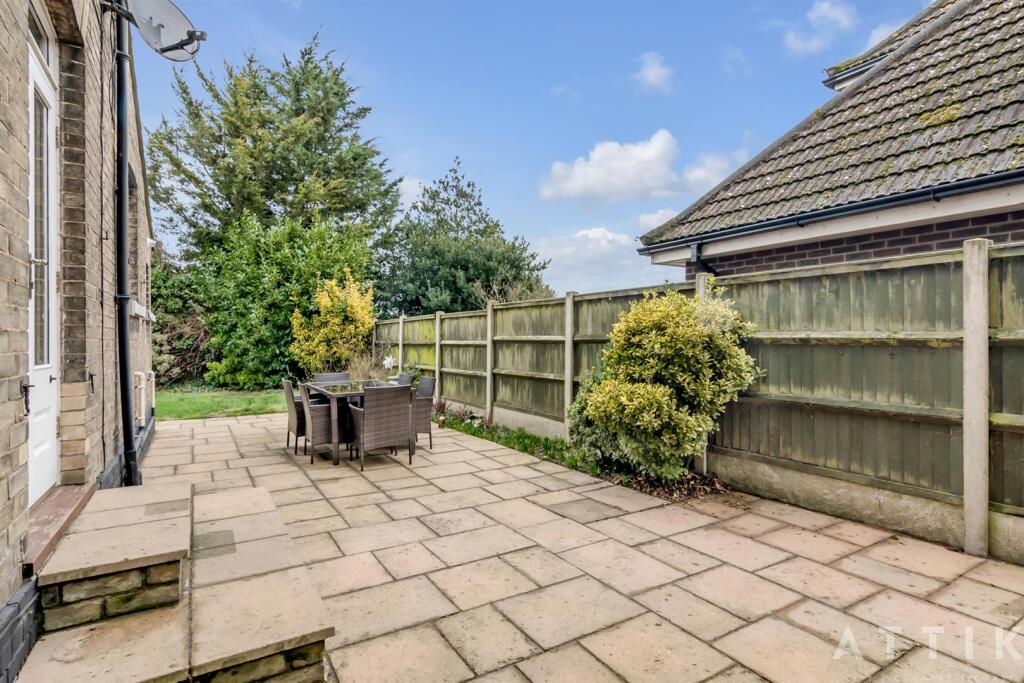 Attik 5, Stradbroke Road Gorleston, NR31 7AQ (42).