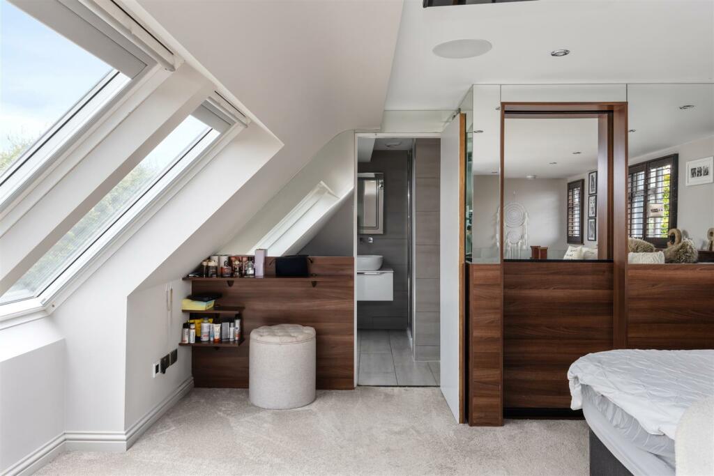 Offington Avenue, 85-013.jpg