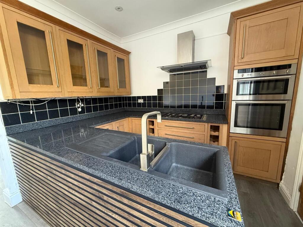 Kitchen /  Dining Space