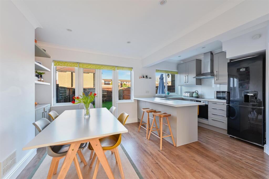 DIRDENE GARDENS, (3).jpg