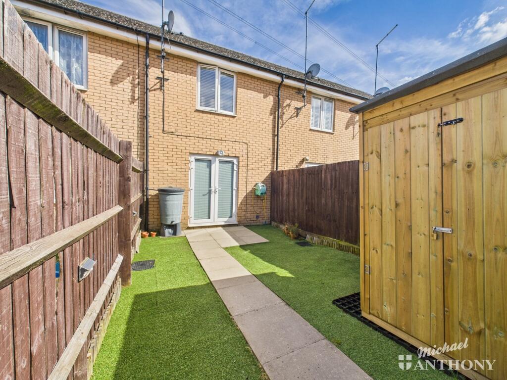 CAM03218G0-PR0587-STILL009