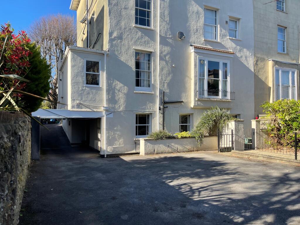 17 westfield exterior 2