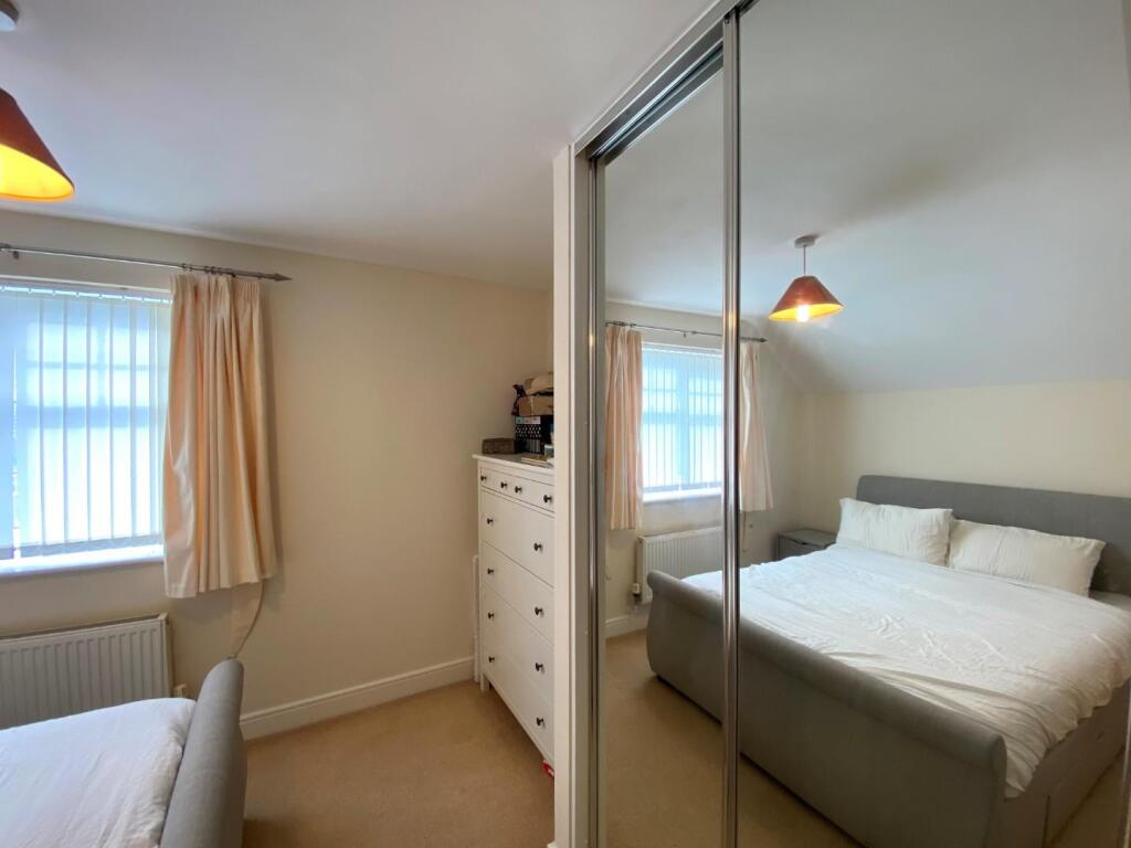 mulberry bedroom 1 2.jpg