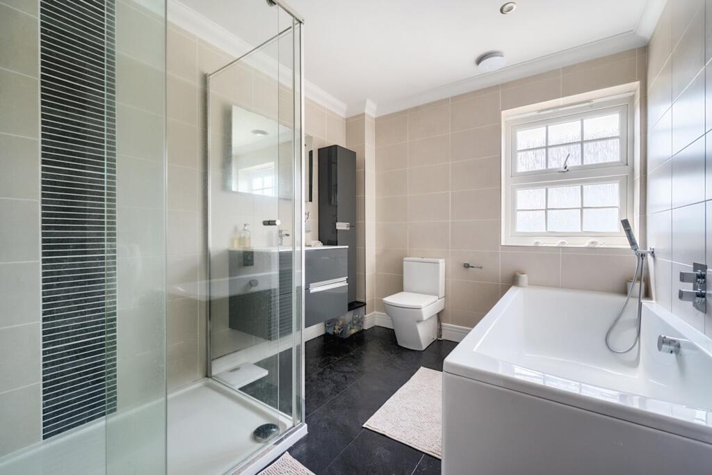 Family bathroom