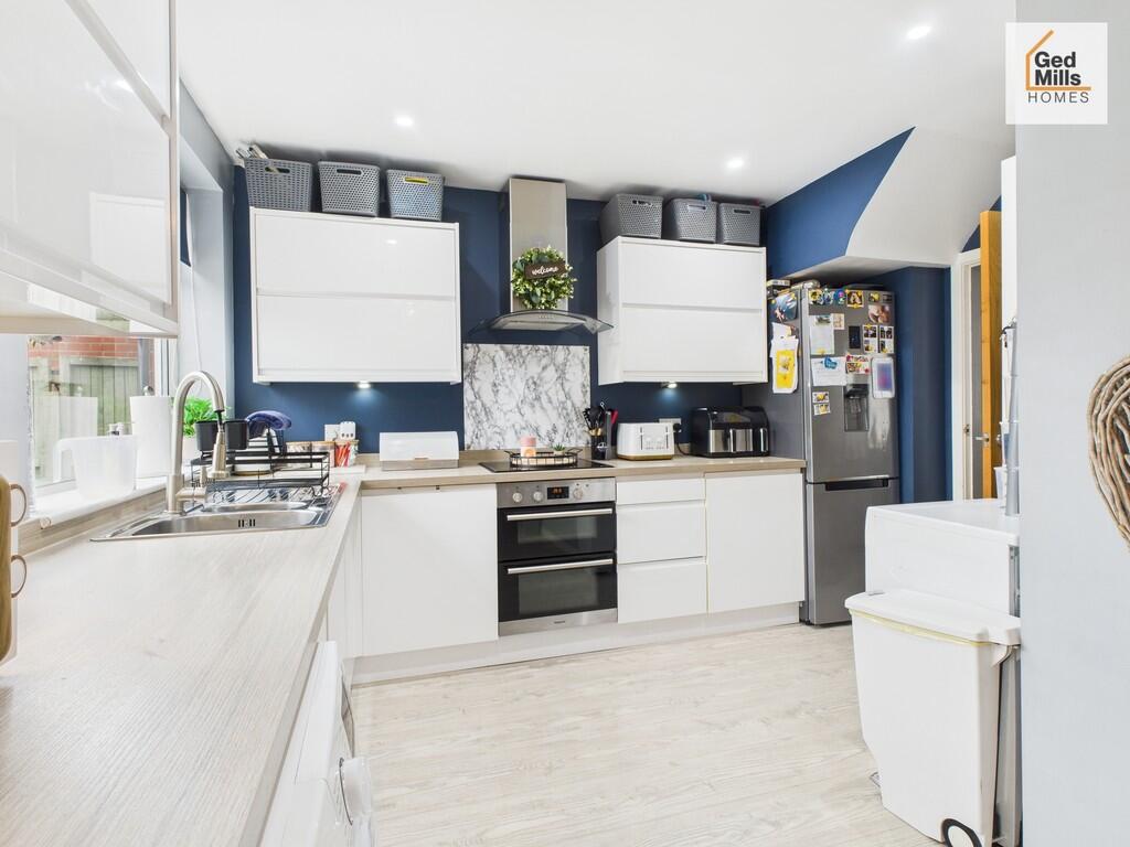 CAM04261G0-PR0105...