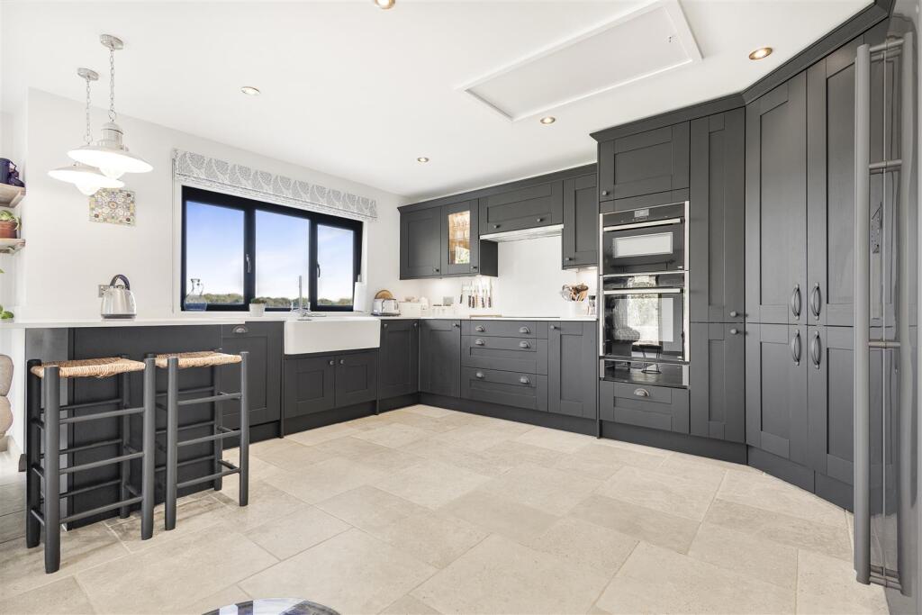 Kitchen/Living Area