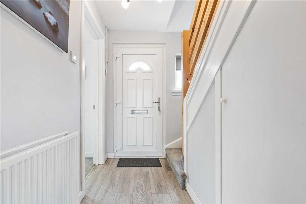 Entrance Hallway (1)
