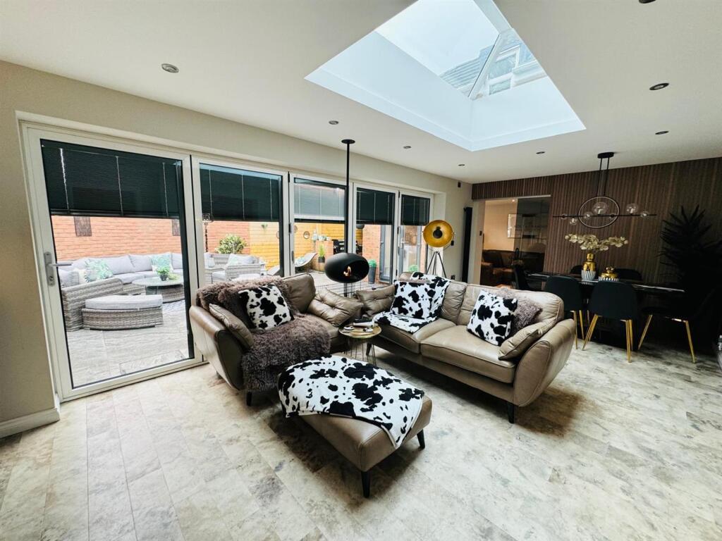 Sun Lounge Extention