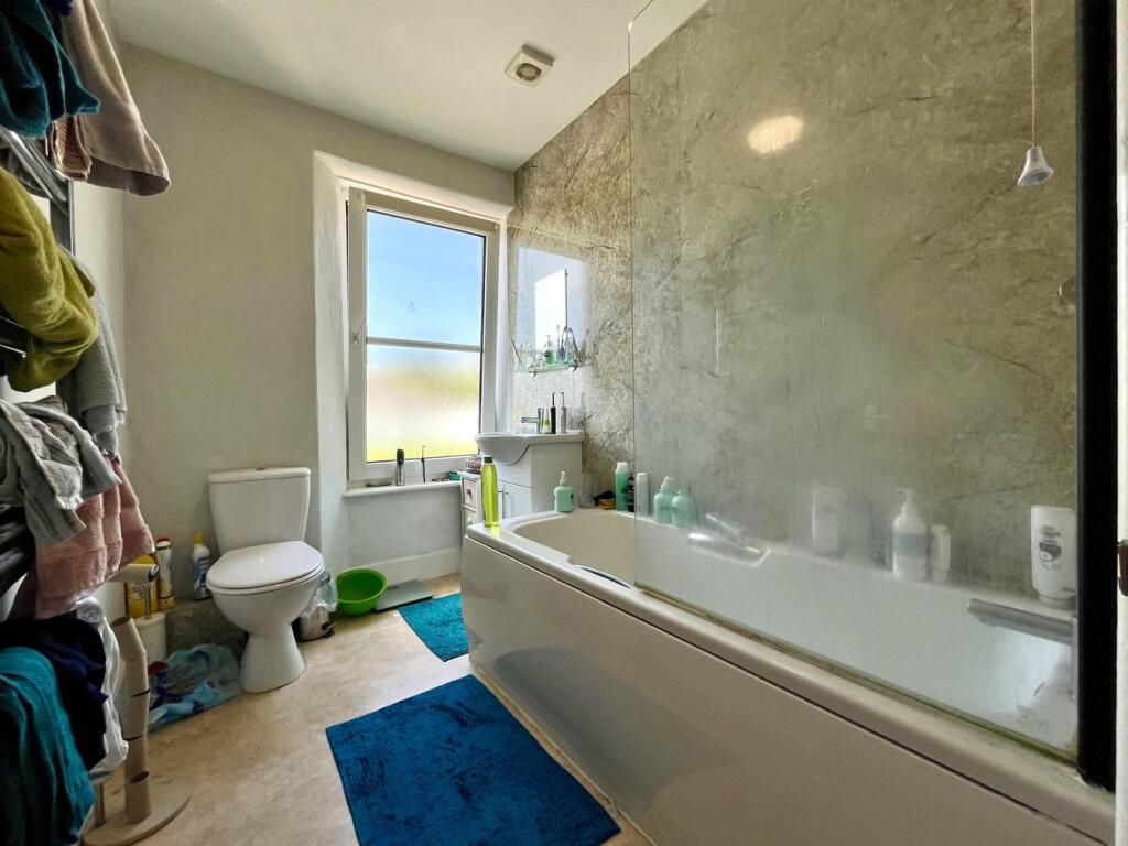 Bathroom 1st floor