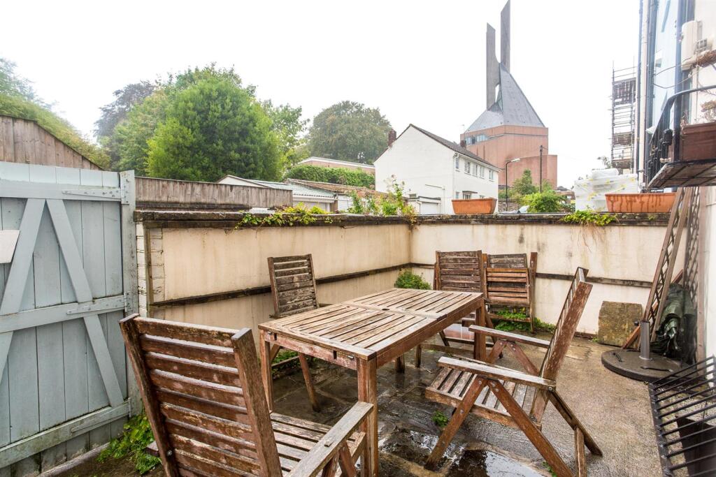 33 Pembroke Road, Clifton, Bristol BS8 3BE | Freeh