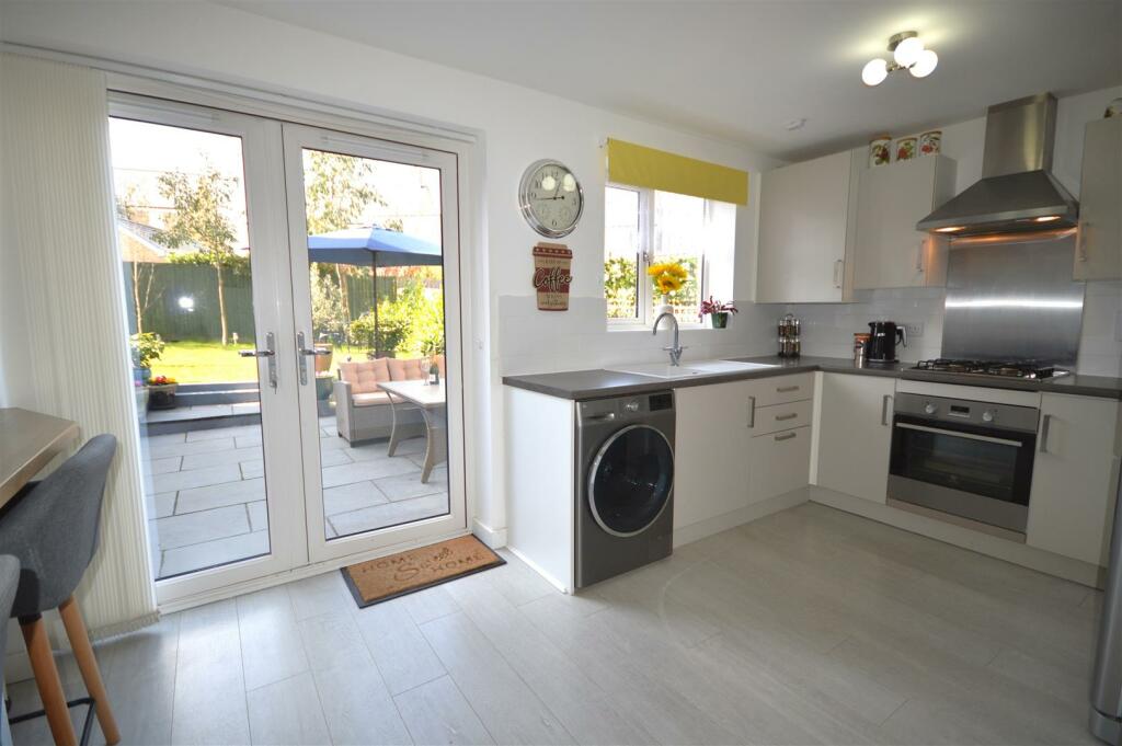 kitchen/breakfast room