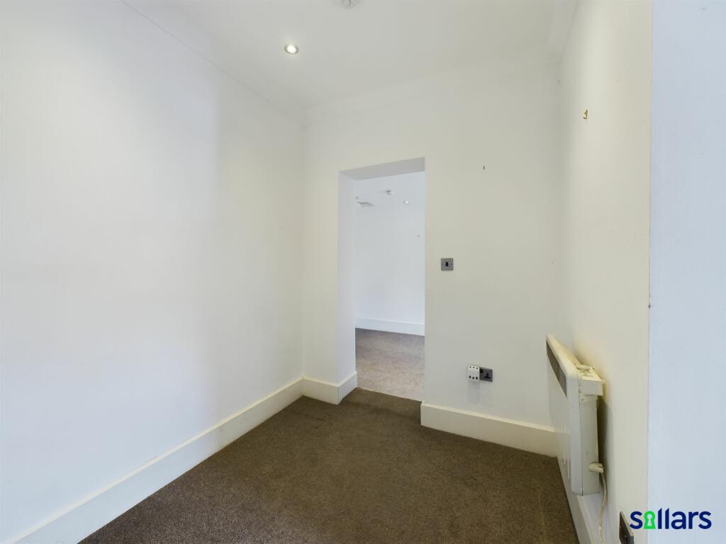 Apartment 1 - Hallway