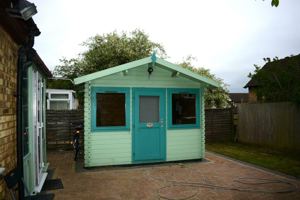 Summer House  Home Office.JPG