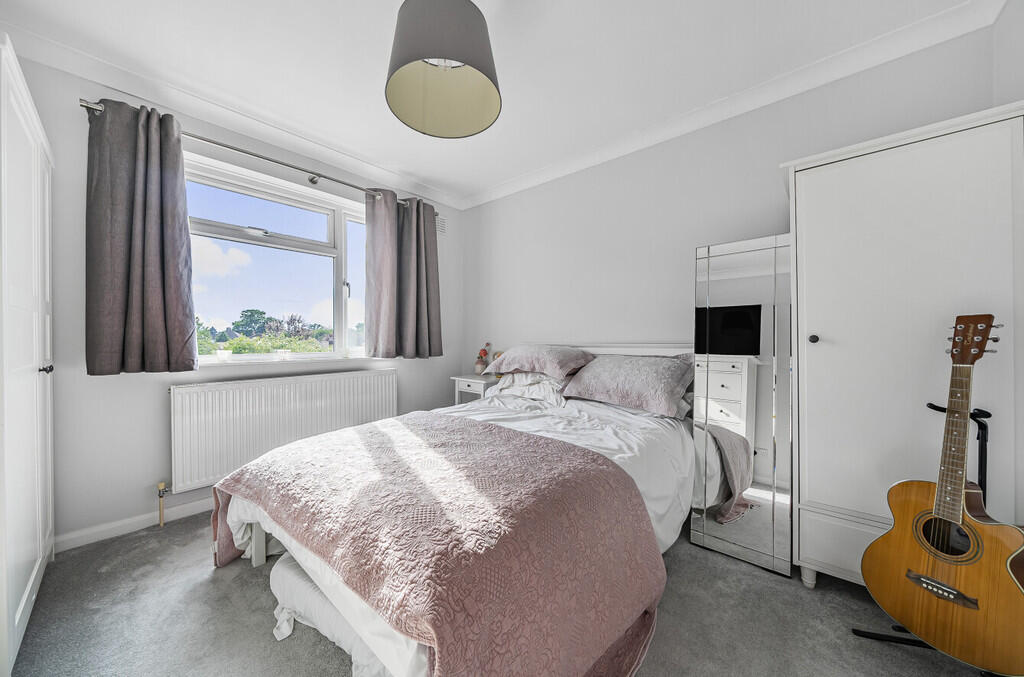 bedroom2