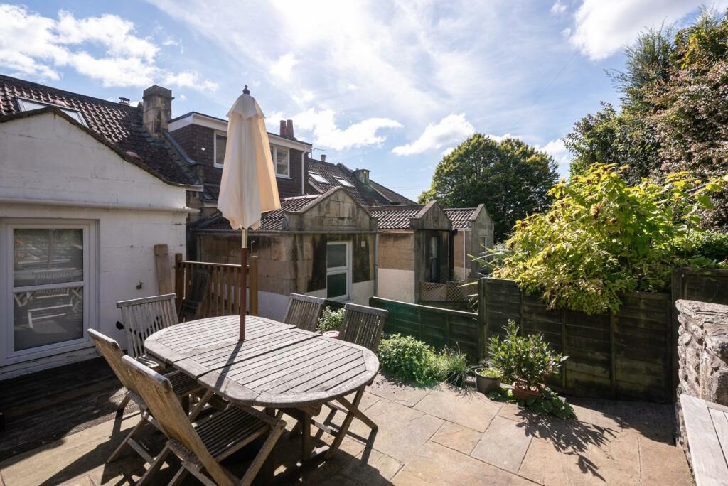 4 Pera Place, Bath BA1 5NX-2.jpg
