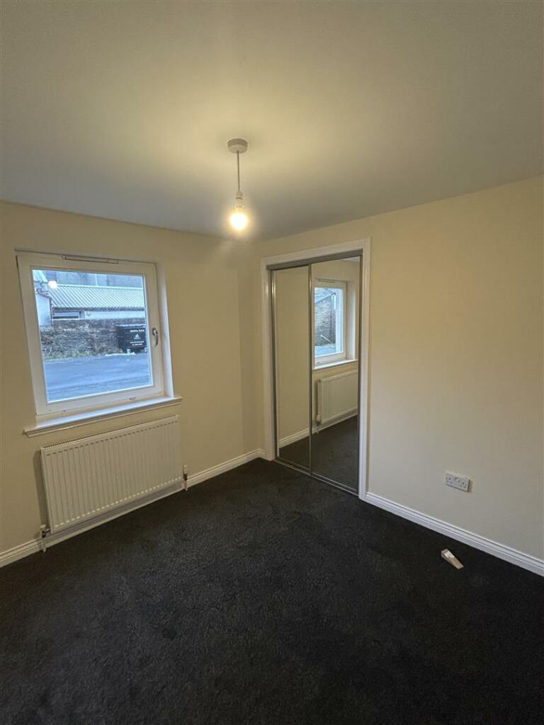 bedroom.jpg