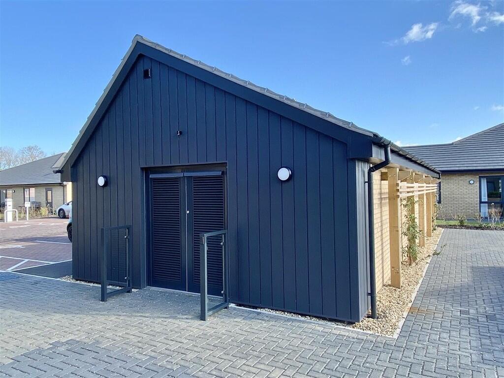 Communal Bike/Mob...