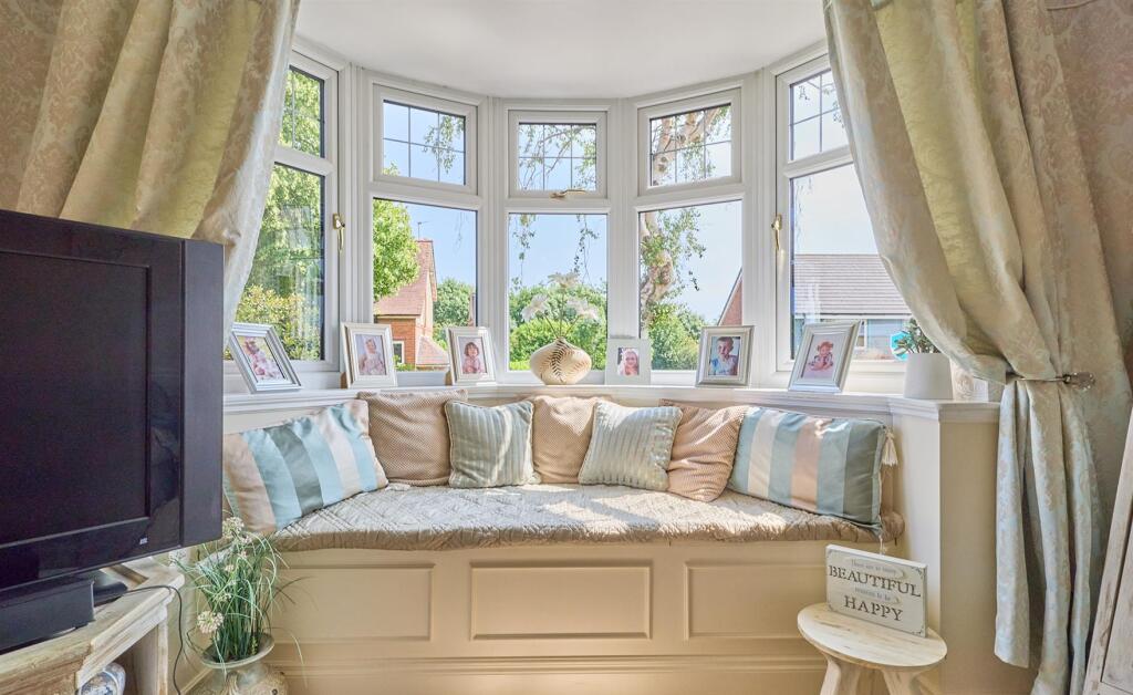 Front Lounge