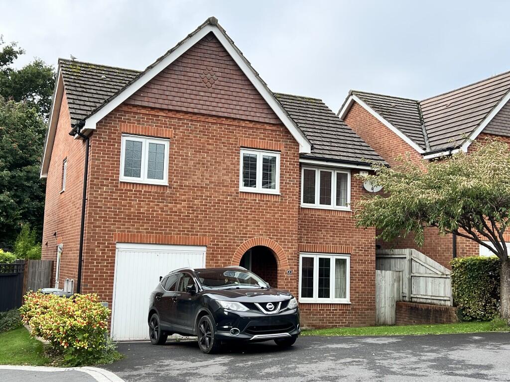 Beggarwood, Basingstoke, Hampshire, RG22