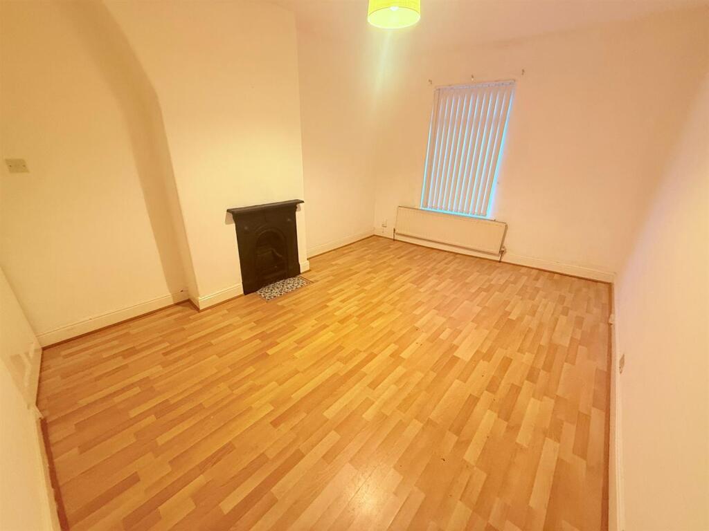 PHOTO-2025-10-30-09-06-36 (3).jpg