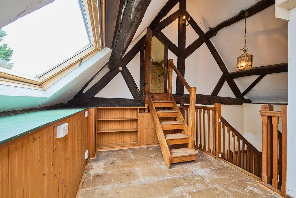 Edward Knight 202...