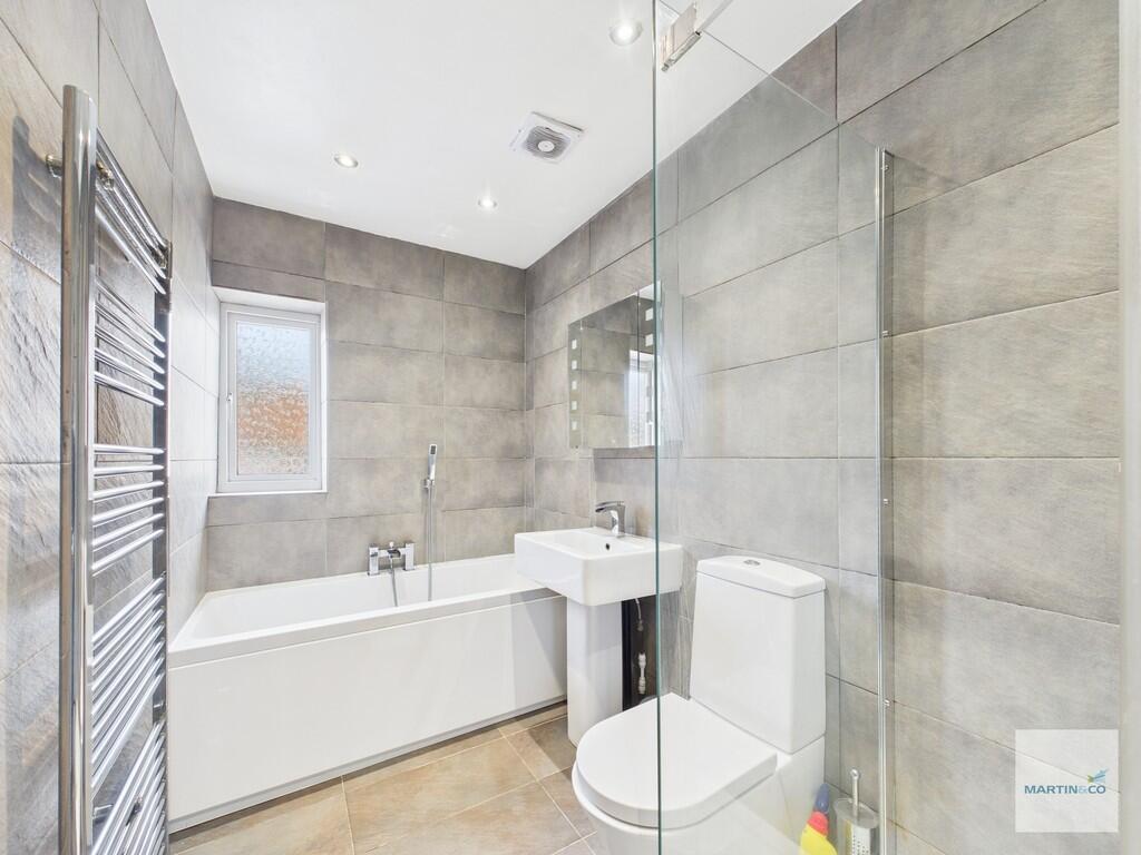 CAM03394G0-PR0371...