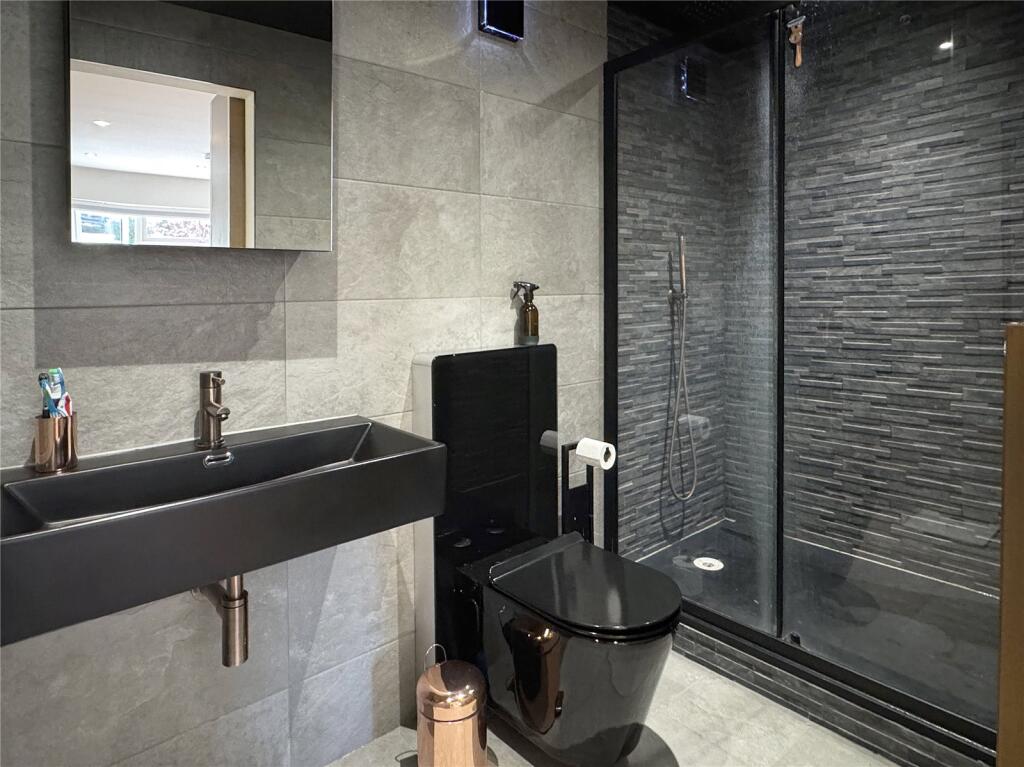 Ensuite Shower Room