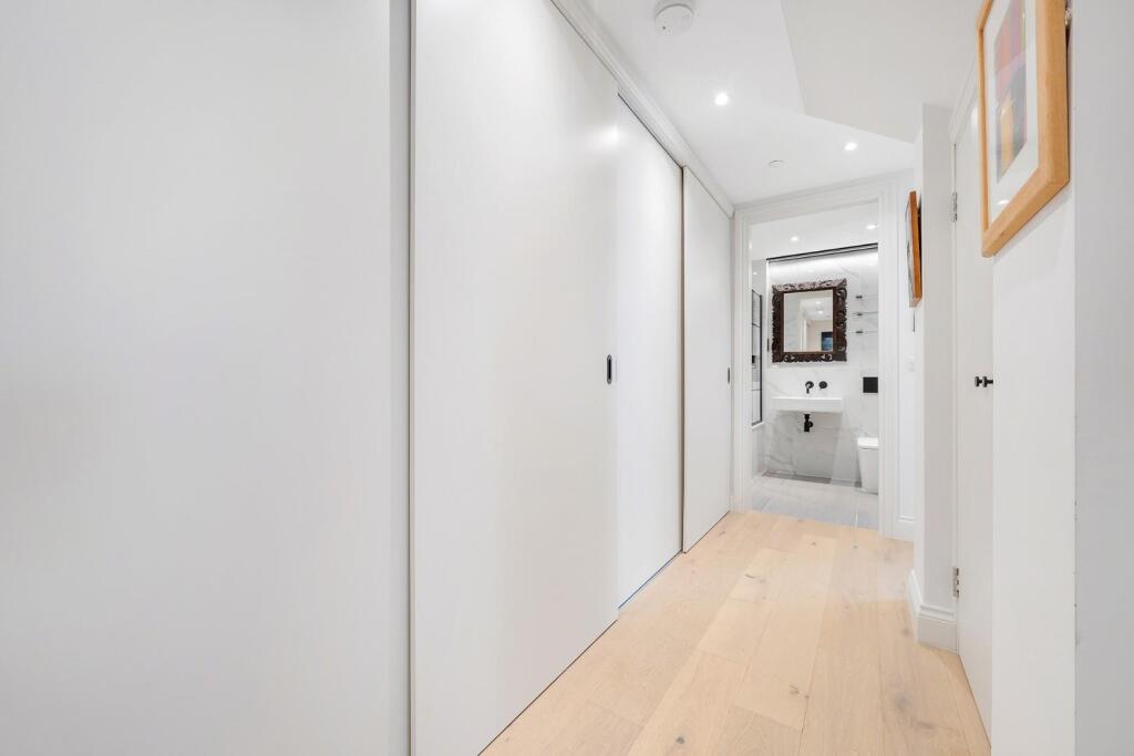 Hall.jpg