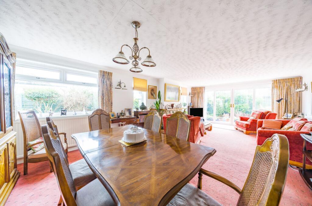 Living/Dining Room