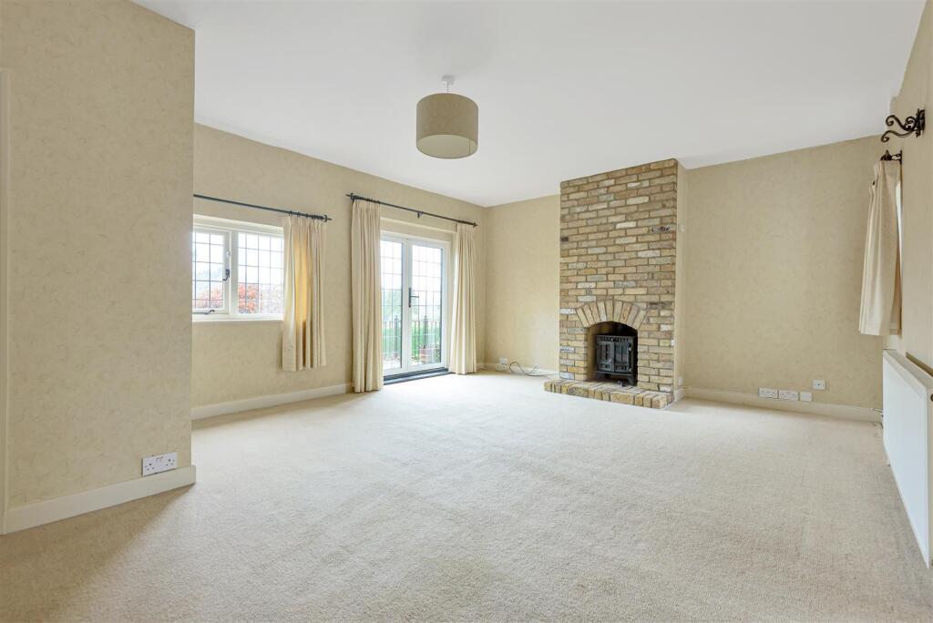 Family room.jpg
