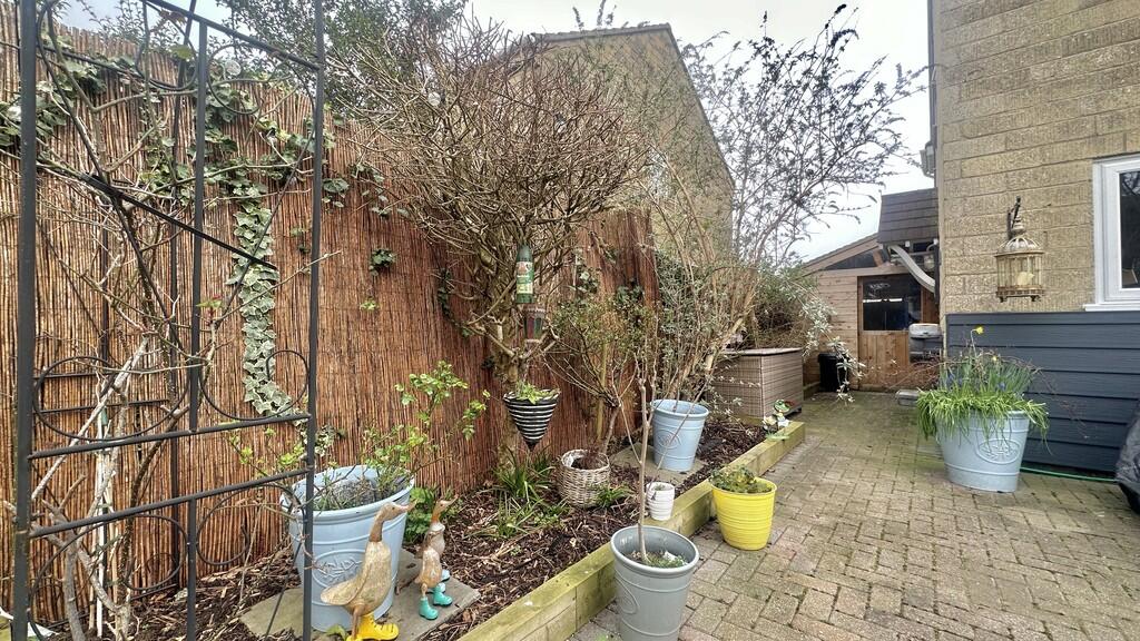 E08052AC-7413-40A...