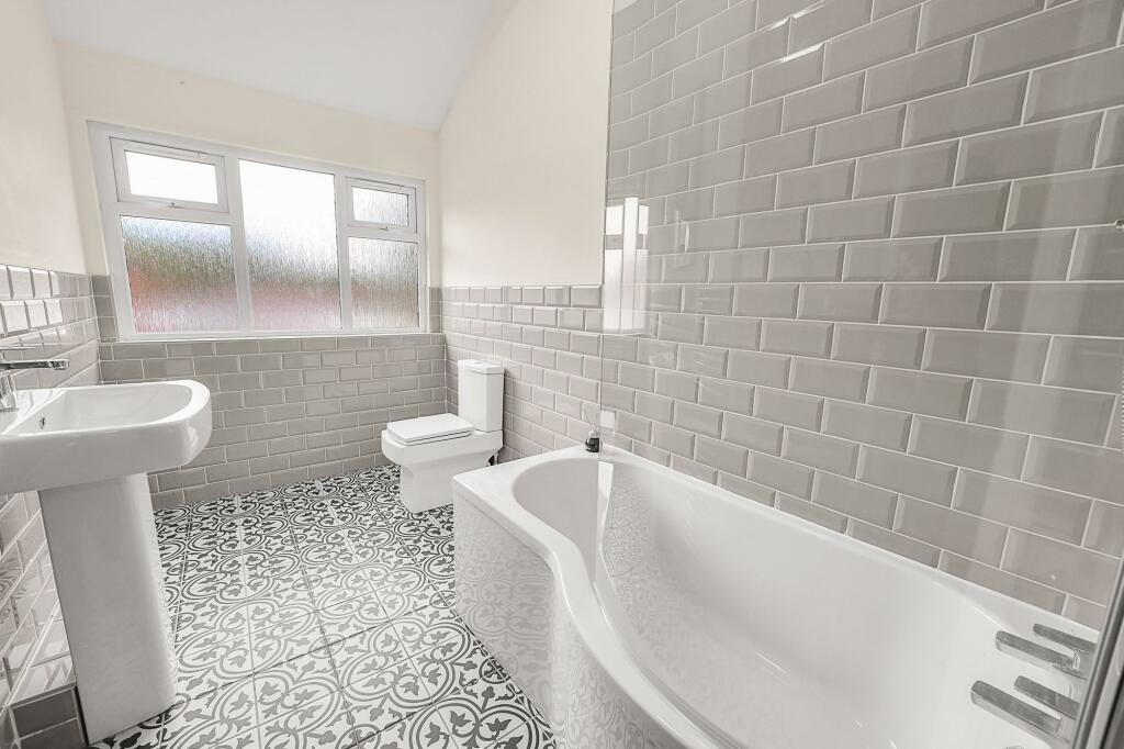 Main Bathroom