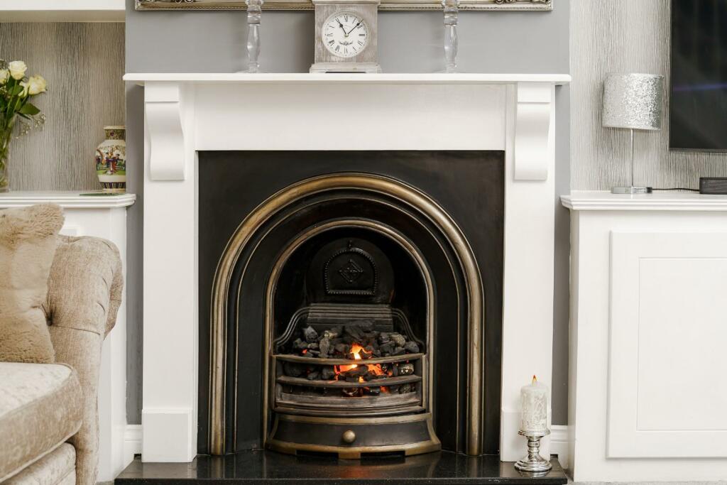 STONELEIGH AVENUE (6).jpg